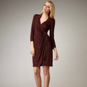 EUC Trina Turk Mahalo Burgundy Jersey Wrap Dress Size 8 Long Sleeve Knee Length